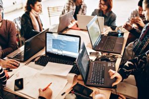 processos digitais sendo usados em uma empresa